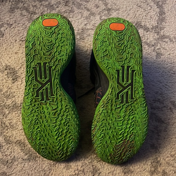 Size 9 - Nike Kyrie 7 Midnight Navy 2021 - Picture 5 of 5